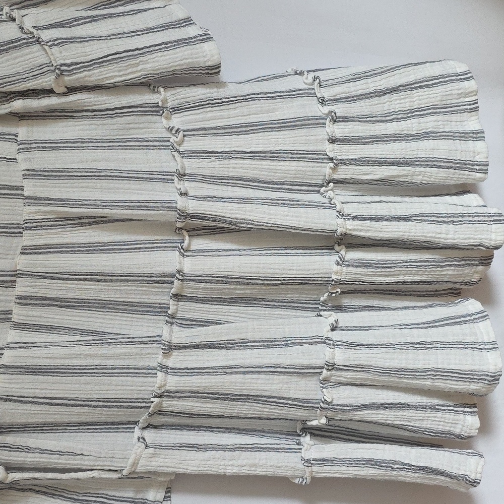 Lands End Gray & White Stripe Pull Over Cotton Dress.  Size Small - Picture 3 of 9